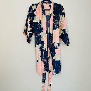 COPY - Floral satin robe